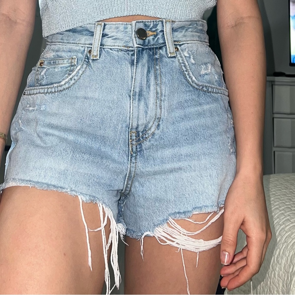 Zara short - Picture 3 of 4